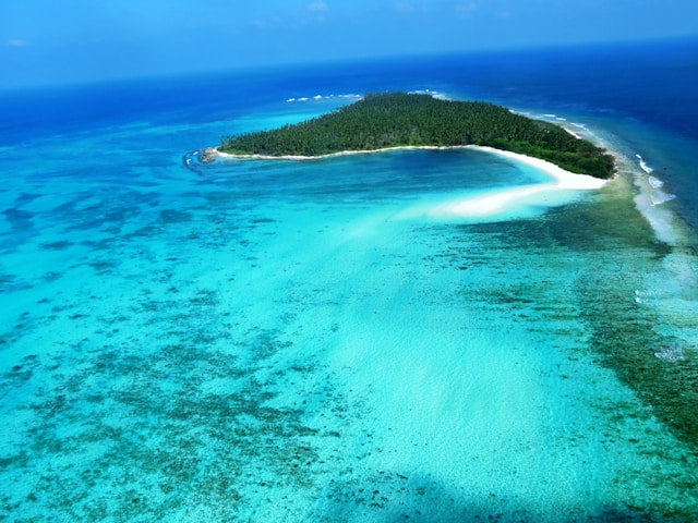 Lakshadweep Travel Guide - Coral Islands, Turquoise Lagoons and Water Sports