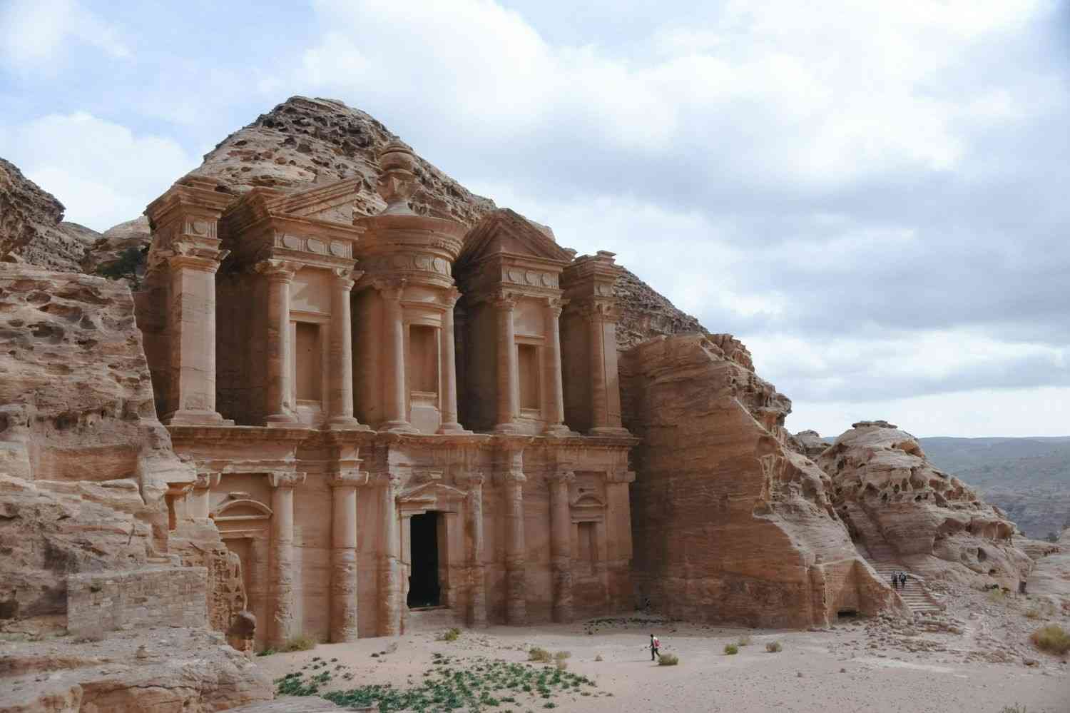 Petra Jordan Middle east tour and traval packages by Buzzintrips